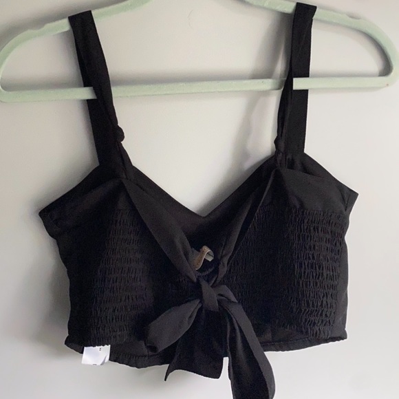 Satin cropped tank top with bow - Picture 2 of 2